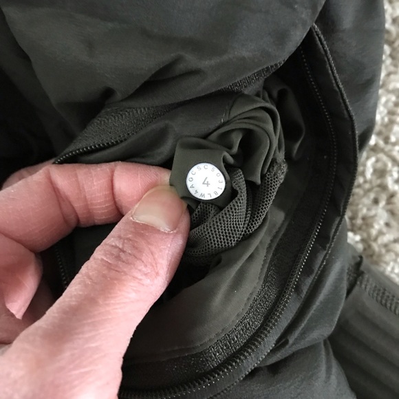 Lululemon Non-Stop Bomber (Reversible) Dark Olive - Picture 6 of 8